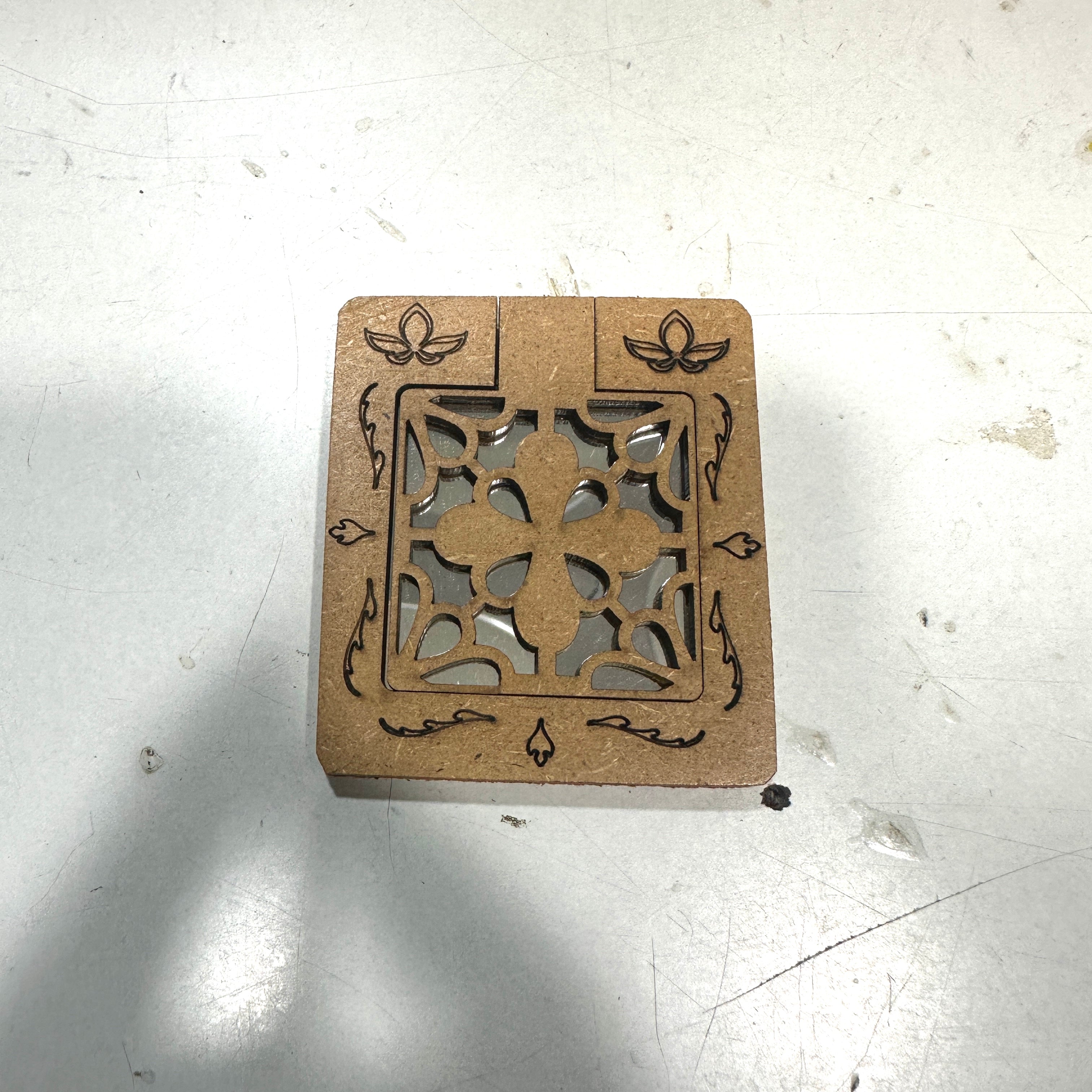 Pocket Mirror Wooden Designed With Kundan Bead & Carving Work Tamrapatra