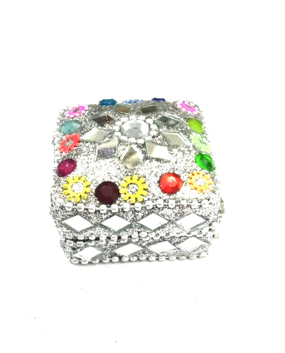 Lacquered Dibbi In Various Shades Square Design Small Handcrafted By Tamrapatra