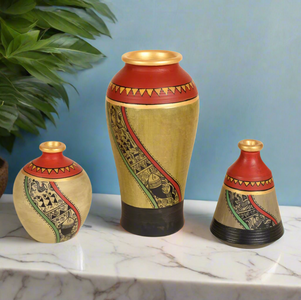 Clay Pots With Madhu Bani Hand Painting Beige Shade Home Décor Tamrapatra