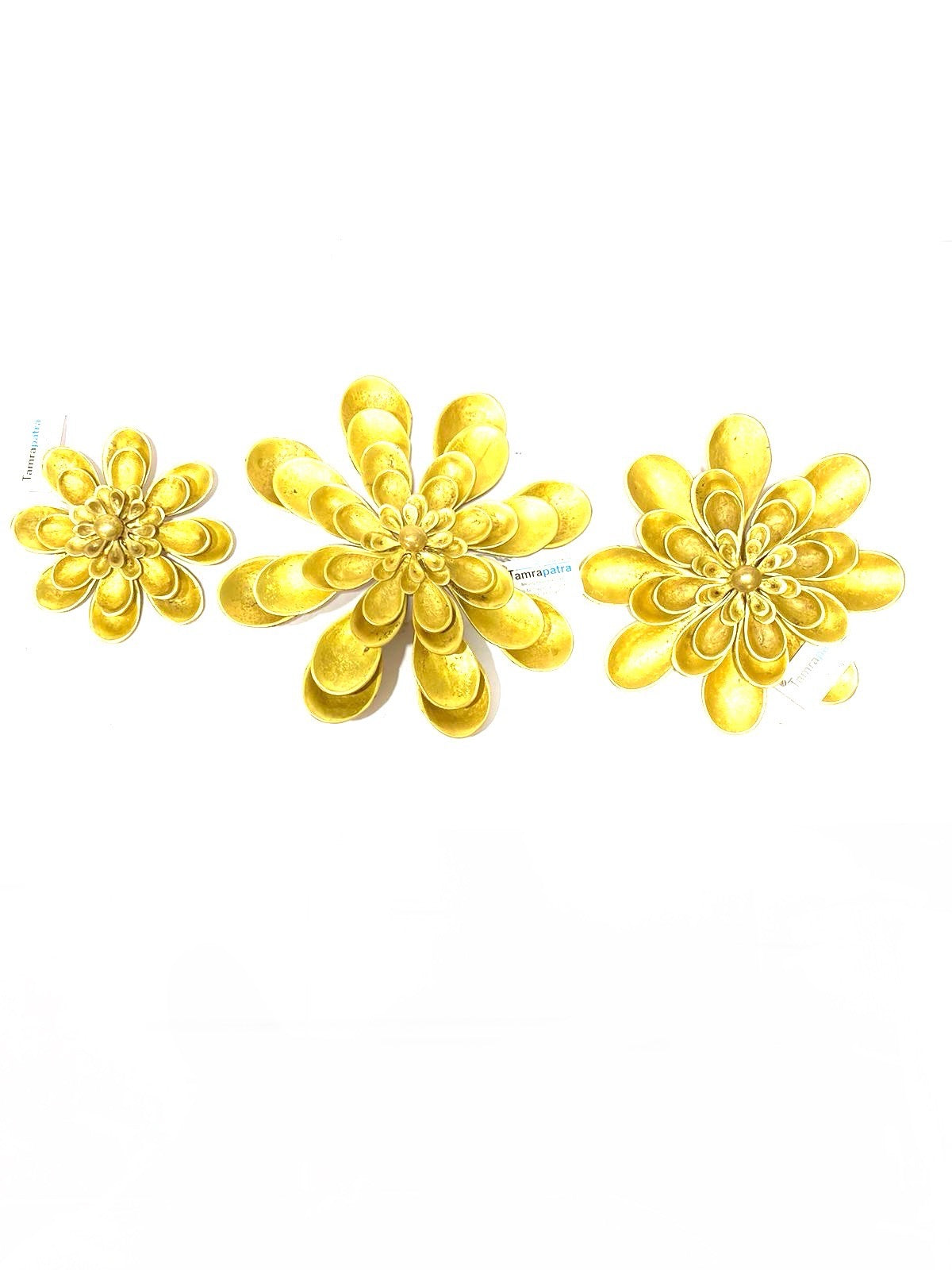 Brass Decoration Handmade Luxurious Display With Floral Design Tamrapatra