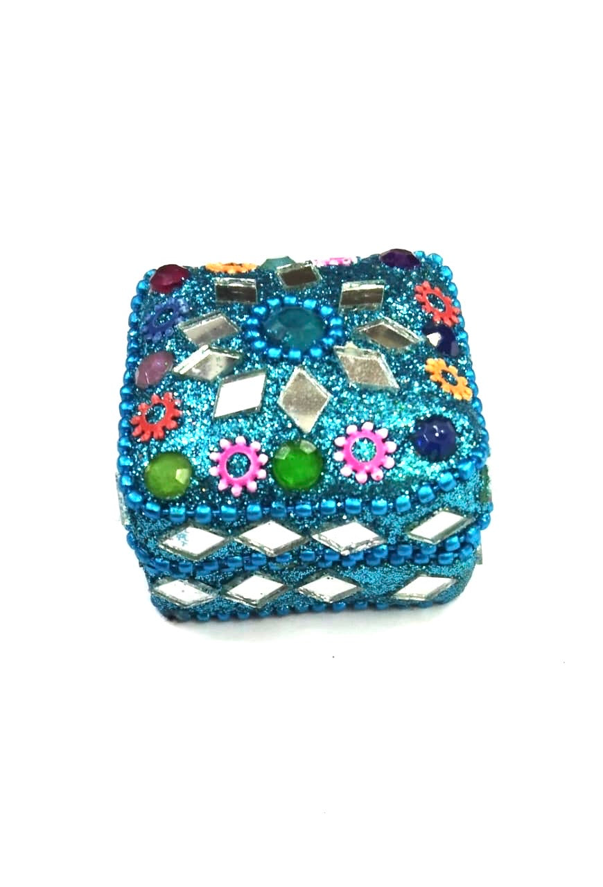 Lacquered Dibbi In Various Shades Square Design Small Handcrafted By Tamrapatra