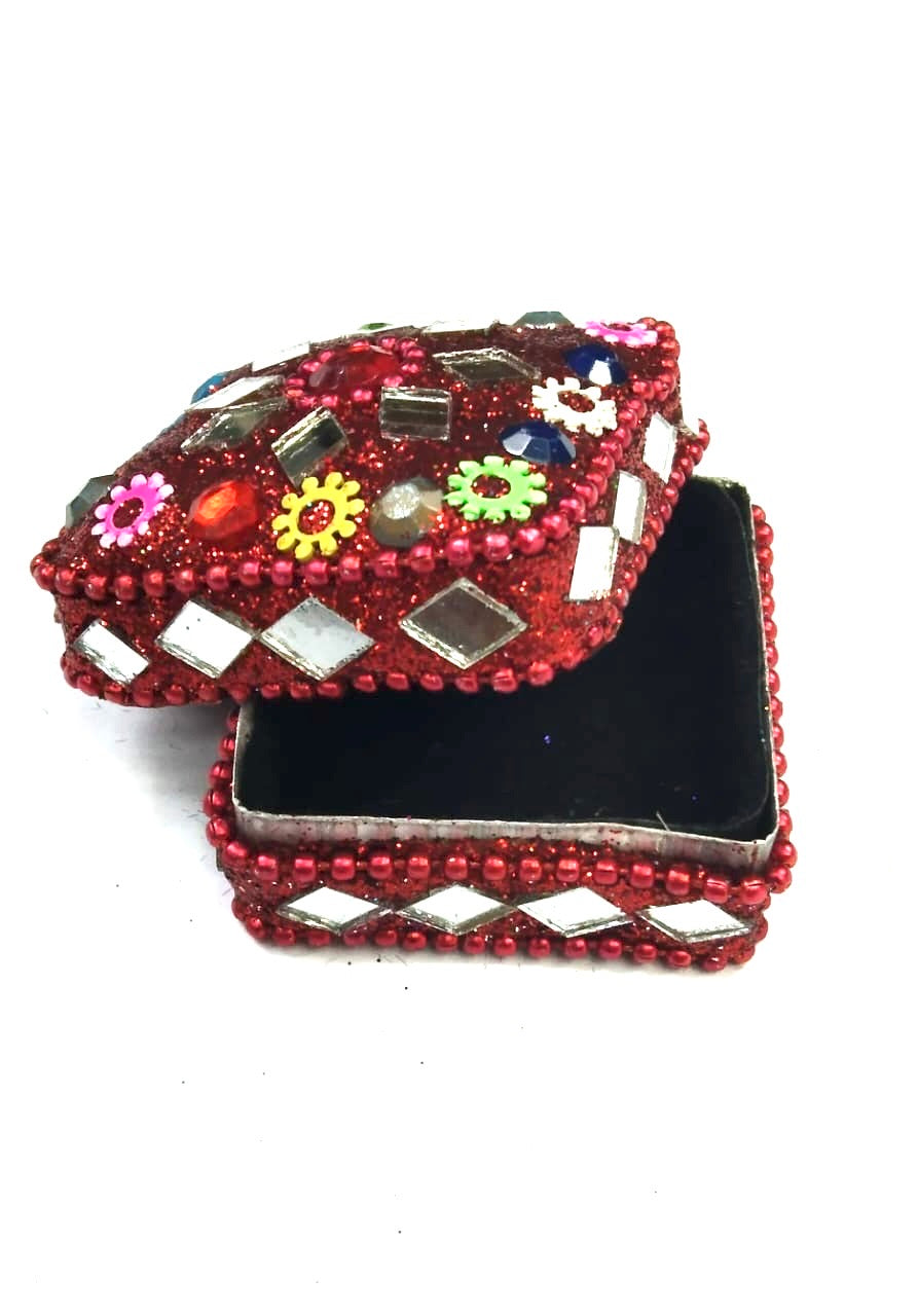 Lacquered Dibbi In Various Shades Square Design Small Handcrafted By Tamrapatra