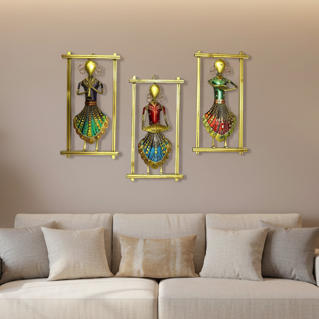 Musicians Standing Lady In Frame Metal Art Exclusive Designs From Tamrapatra