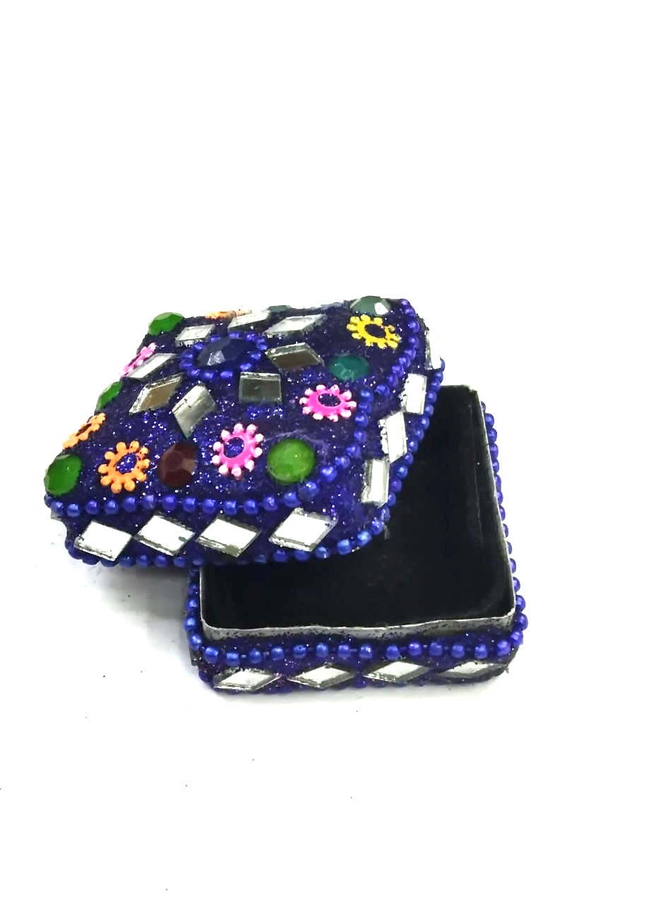 Lacquered Dibbi In Various Shades Square Design Small Handcrafted By Tamrapatra