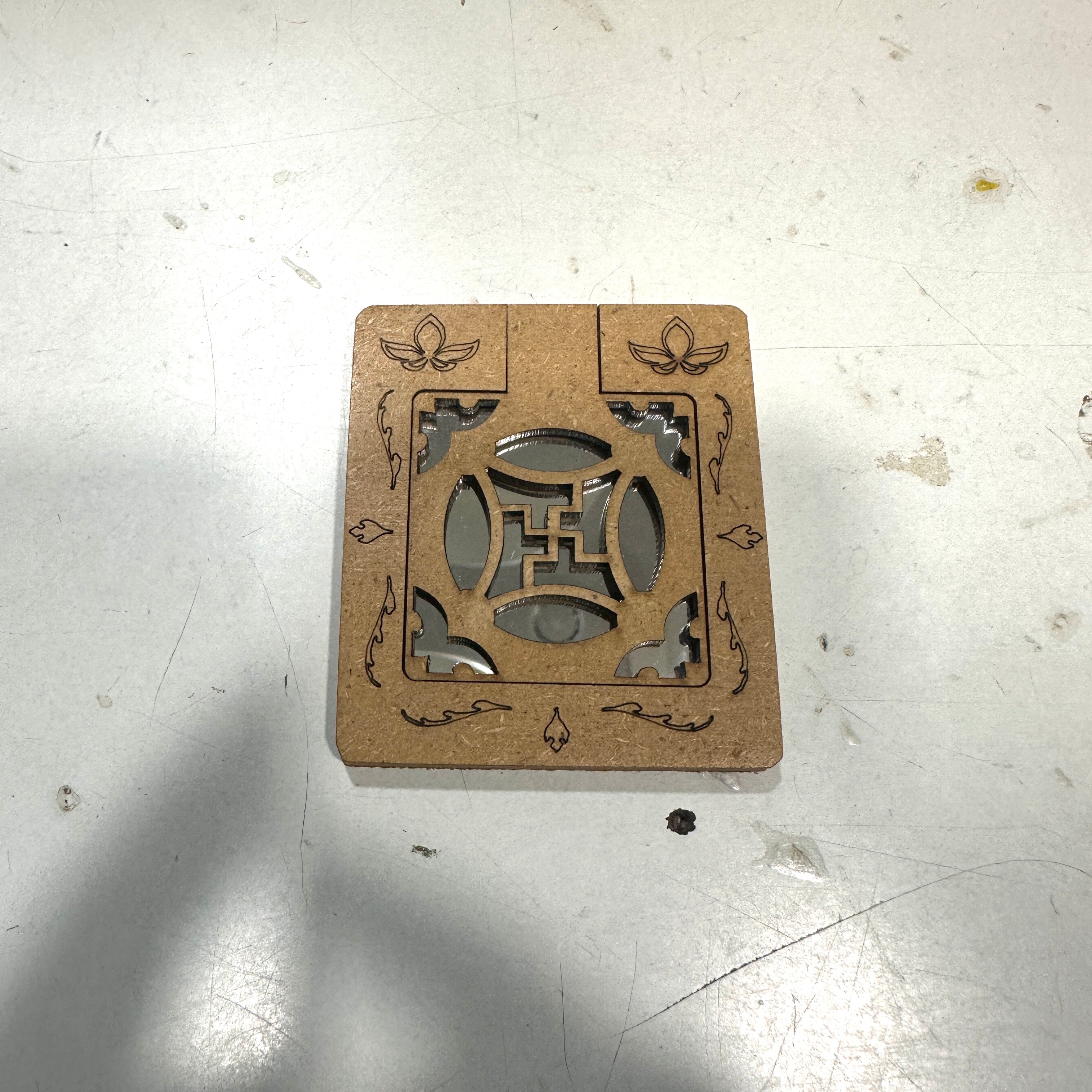 Pocket Mirror Wooden Designed With Kundan Bead & Carving Work Tamrapatra