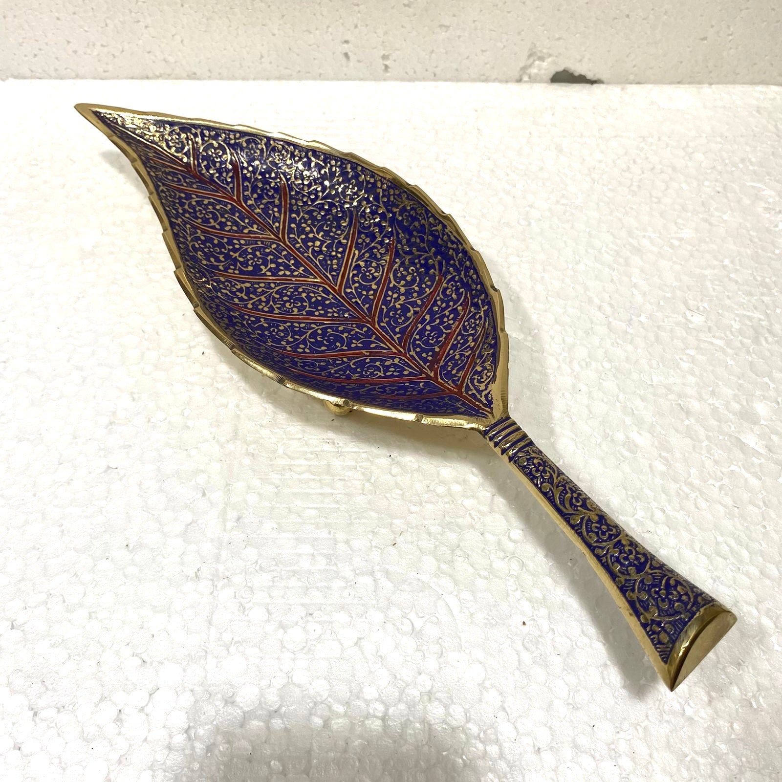 Serving Leaf Platter Brass Royal Design With Indian Craftsmanship Tamrapatra