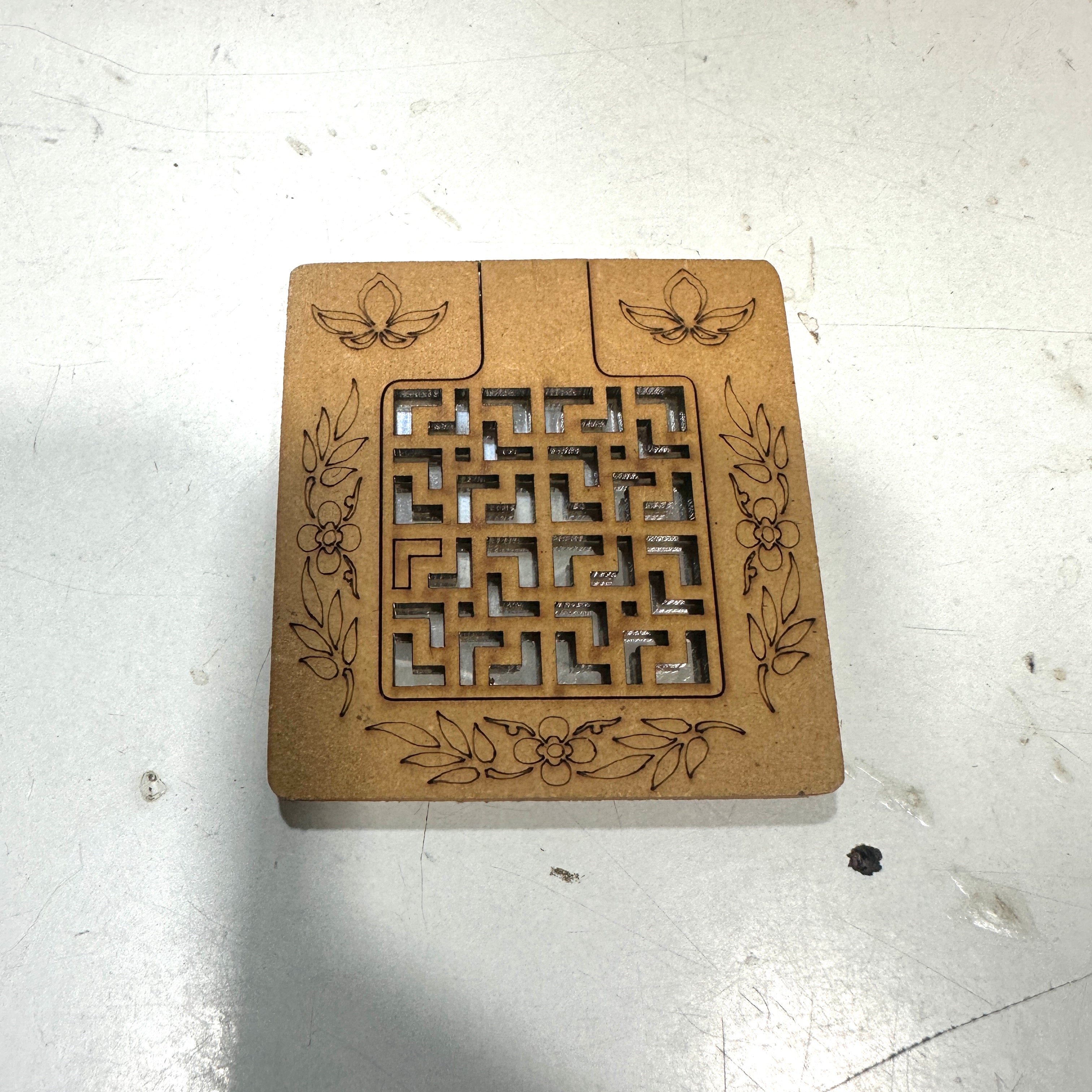 Pocket Mirror Wooden Designed With Kundan Bead & Carving Work Tamrapatra