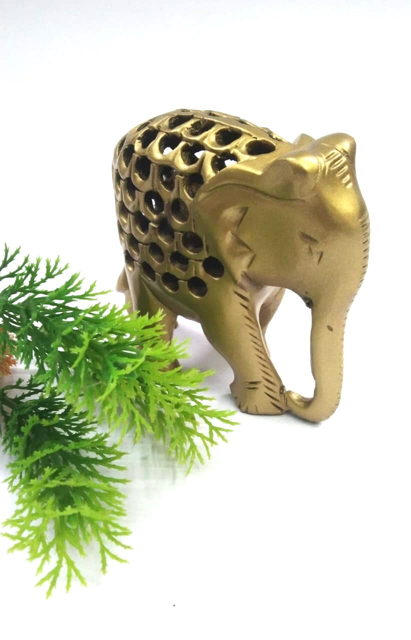 Lacquer Finished Wooden Carved Elephants In Exclusive Souvenir Tamrapatra