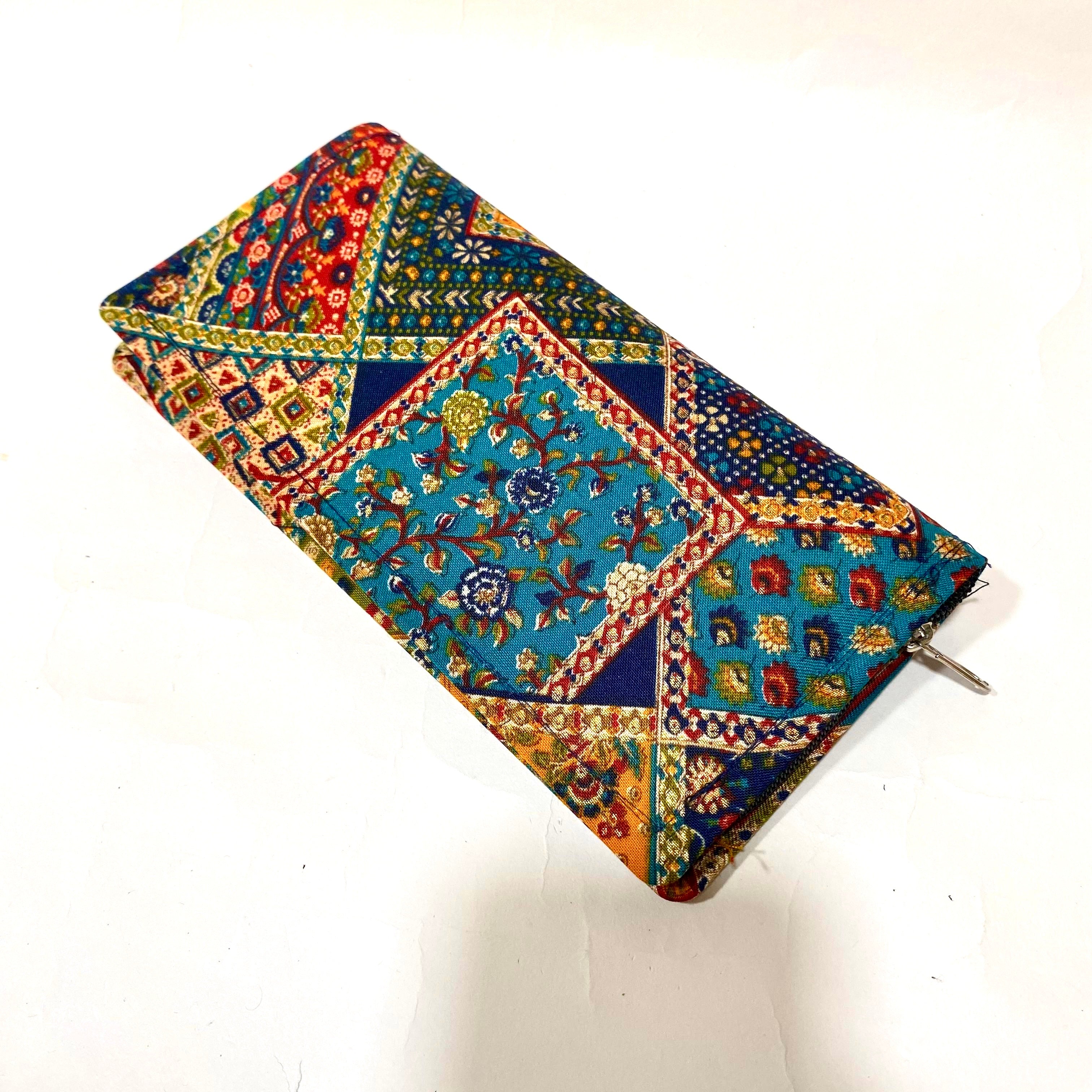 Color Print Purse Collection With Fine Stitching Fashion Accessories Tamrapatra - Tamrapatra