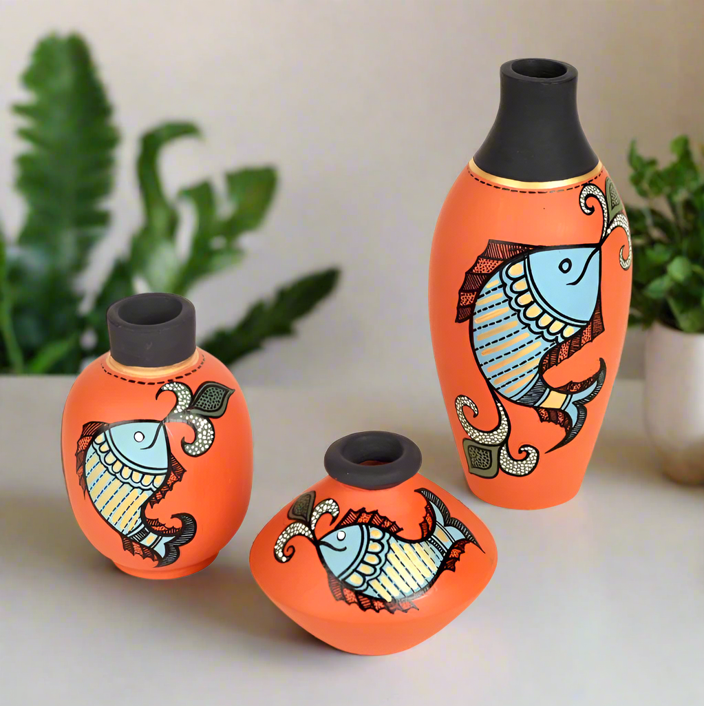 Exceptionally Pottery Creation With Fish Painted On Orange Shade Tamrapatra
