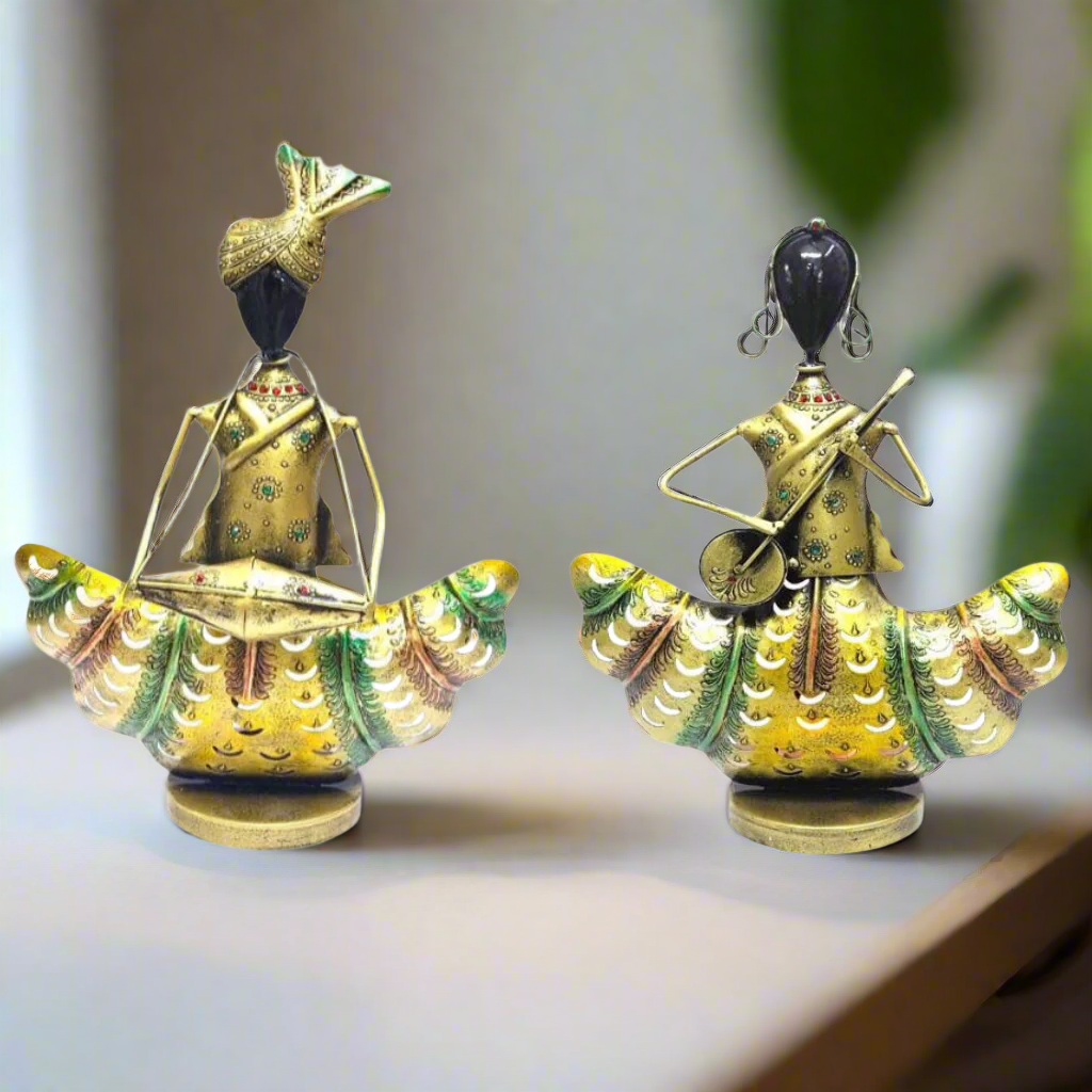Male Female Musicians Gold Contemporary Theme Candle Holders Tamrapatra
