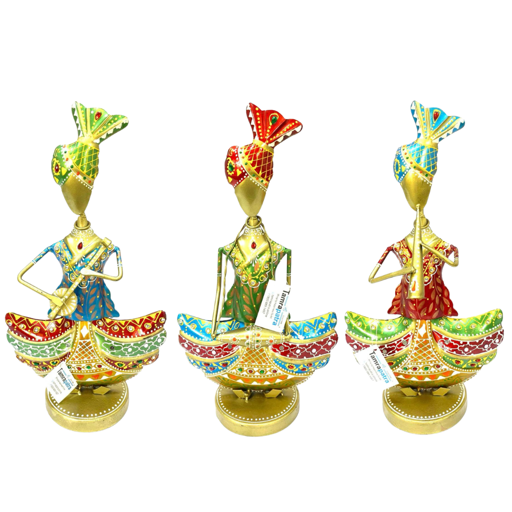 Colorful Painting On Splendid Metal Musician Traditional Handicrafts Tamrapatra