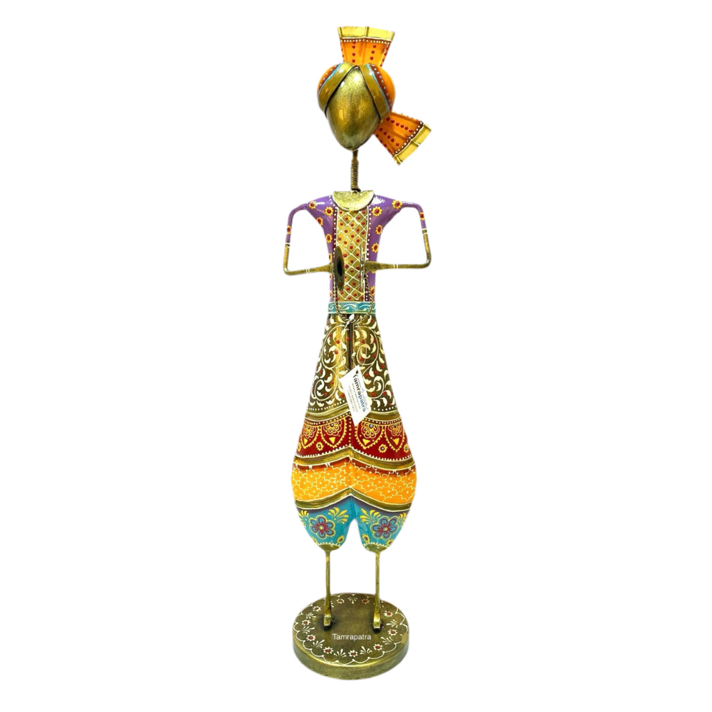 Outlandish Handcrafted Long Standing Musicians In Metal Collectibles Tamrapatra