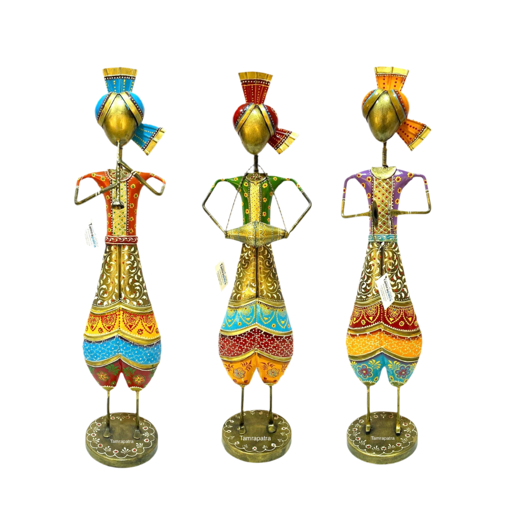 Outlandish Handcrafted Long Standing Musicians In Metal Collectibles Tamrapatra