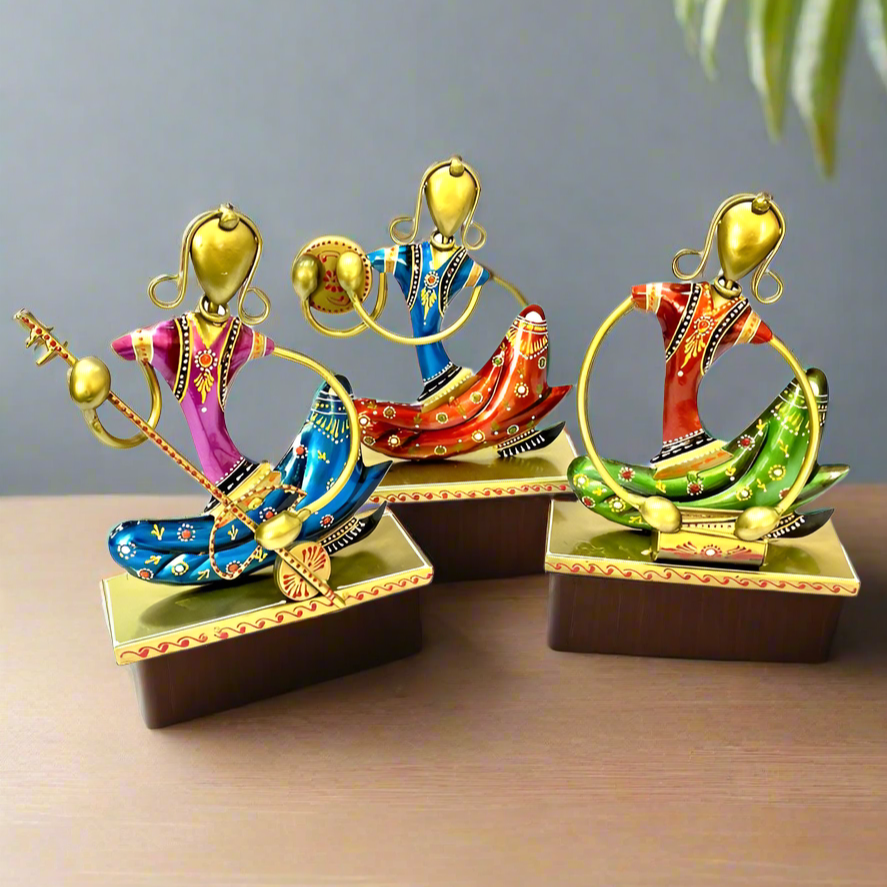 Musician Lady Hand Painted Striking Colors Metal Novelty From Tamrapatra - Tamrapatra