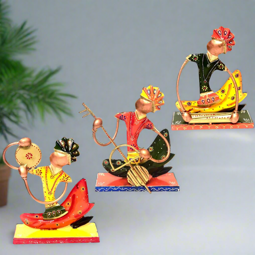 Musician Nagpuri Style Metal Decoration Detailed Hand Painted By Tamrapatra - Tamrapatra