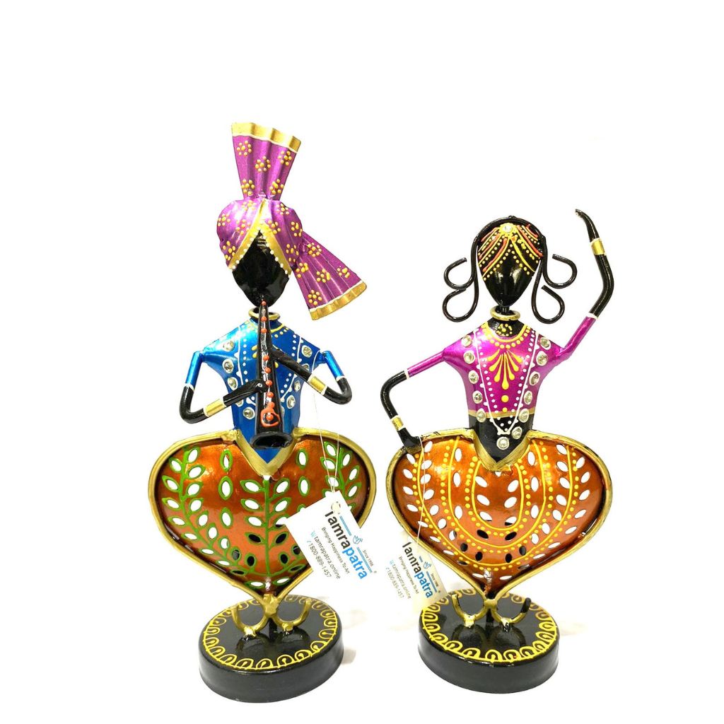 Tribal Couple Heart Design Dancing Tea Light Utility Handmade From Tamrapatra - Tamrapatra