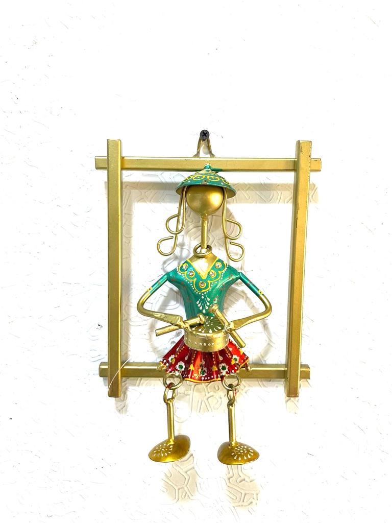 Frames Handcrafted Form Metal Musician Lady Hanging Décor From Tamrapatra