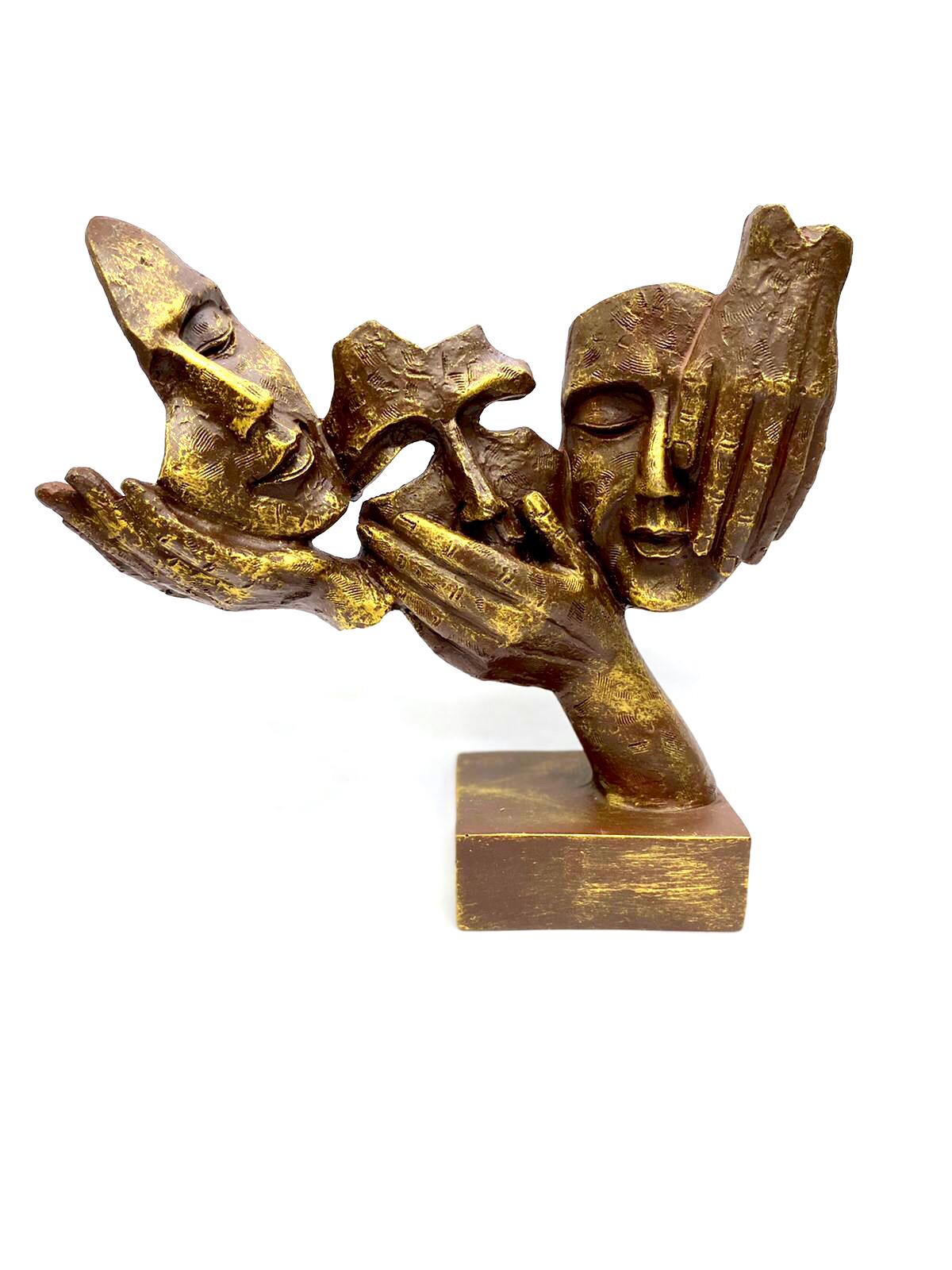 3 Faces Sculpture Artwork Interior Design Ideas With Modern Artefacts Tamrapatra