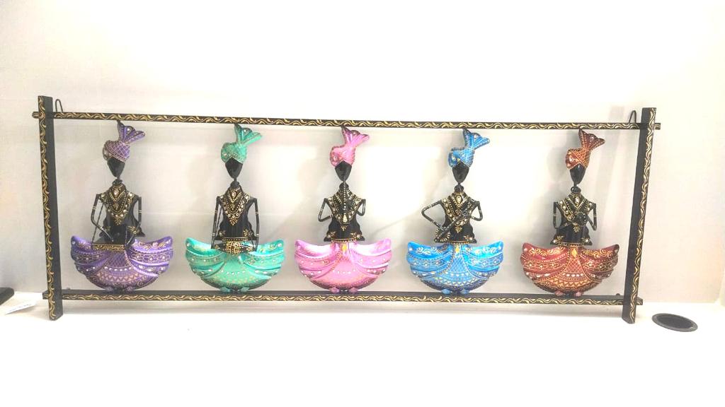 New Hand Painted Music Lovers Attraction Metal Frame Art By Tamrapatra