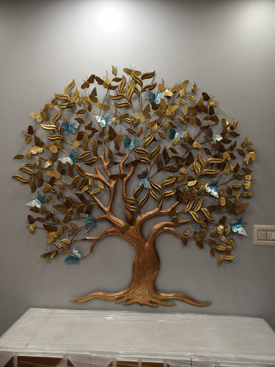 Big Tree With Splendid Vibrant Shades New In Store Exclusively At Tamrapatra