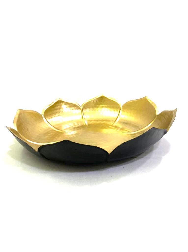 Pots Carving Lotus Beautiful Black & Gold Shades Luxurious Décor Tamrapatra