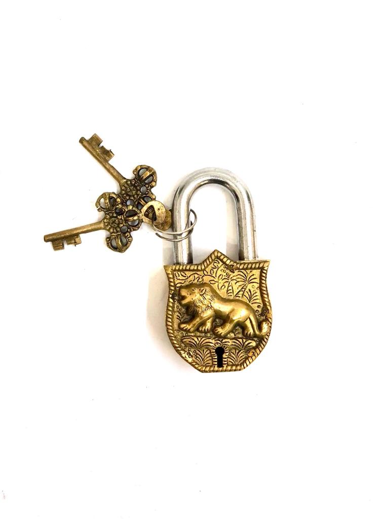 Antique Premium Quality Brass Locks Designed Handicrafts Must Buy Tamrapatra - Tamrapatra
