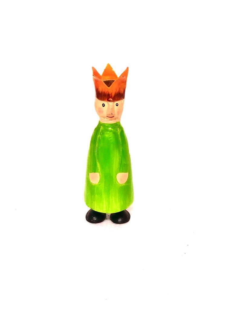 Clown Painted With Vibrant Colours Metal Collectible Tamrapatra - Tamrapatra