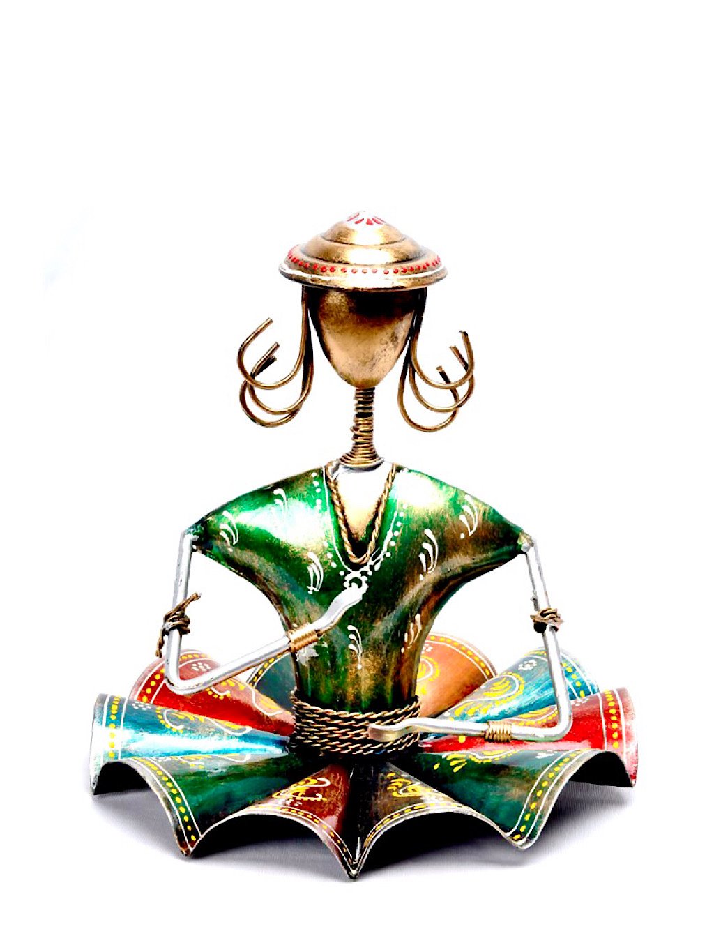 Kalbeliya Metal Decor Lady Sitting Performing Cultural Dance Tamrapatra - Tanariri Hastakala