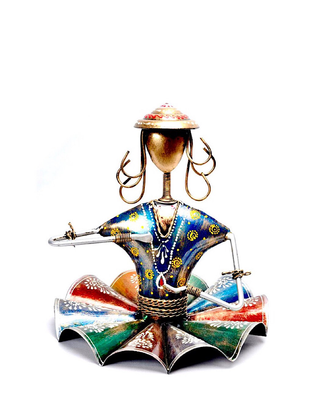 Kalbeliya Metal Decor Lady Sitting Performing Cultural Dance Tamrapatra - Tanariri Hastakala