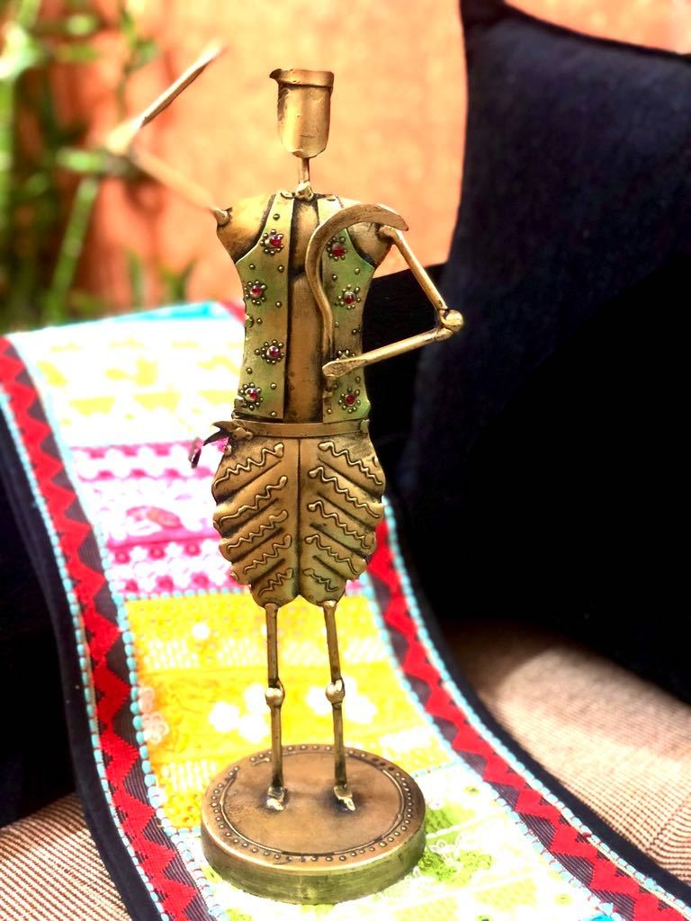 Farmer Man With Agricultural Tools Metal Classic Tamrapatra - Tamrapatra