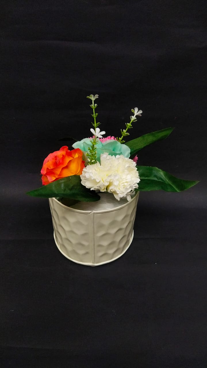 White Carved Planters Metal Iron Handcrafted Décor Center Table By Tamrapatra