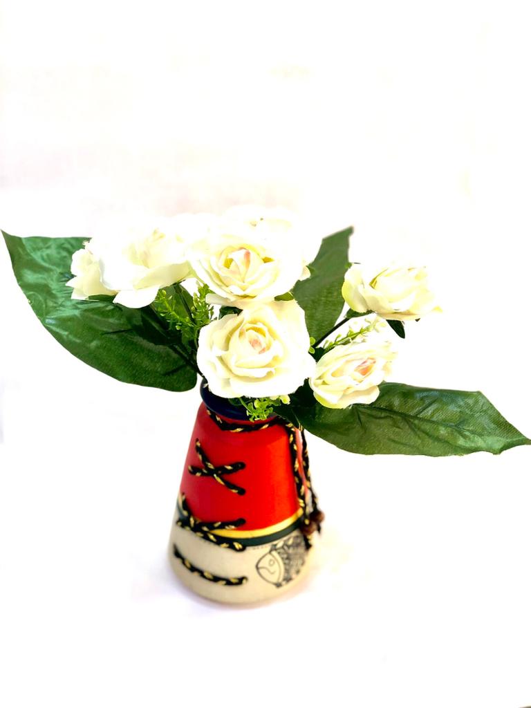 7 Rose Bunch In Classy Shades With Leaf Petals For Decoration Tamrapatra