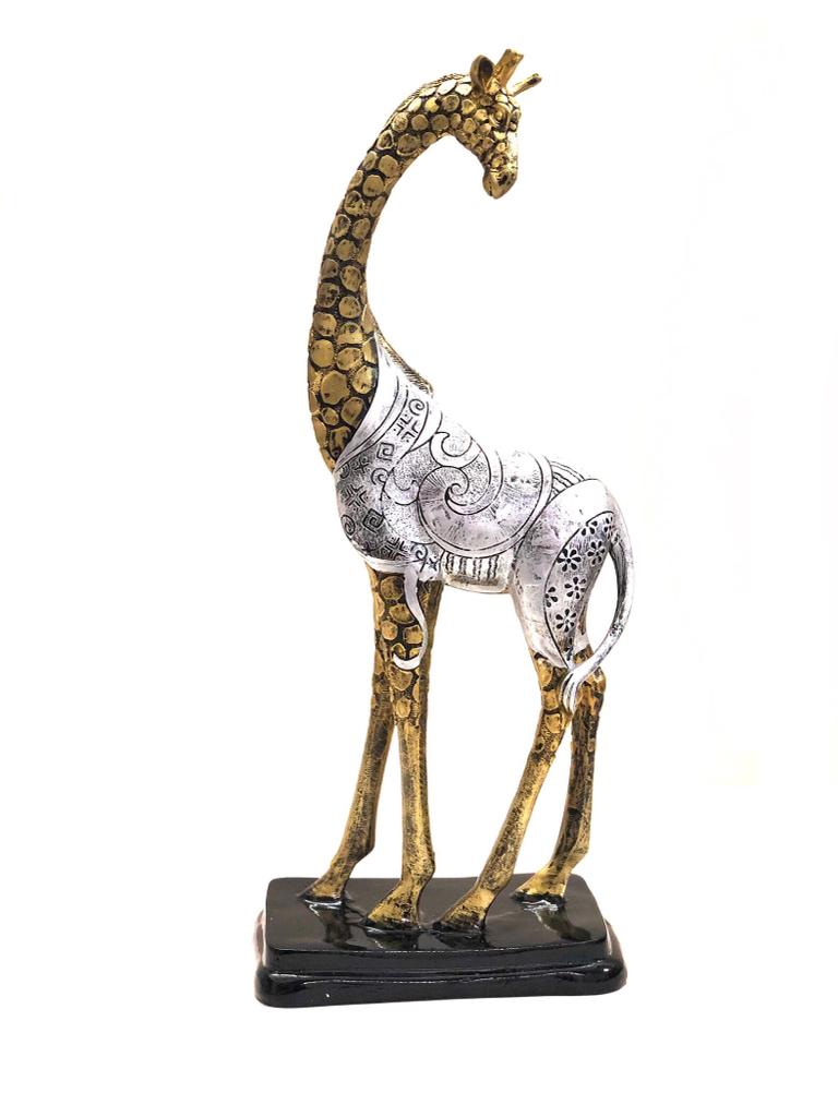 Giraffe Statue Attractive Animal Showpiece Lifelike Décor From Tamrapatra