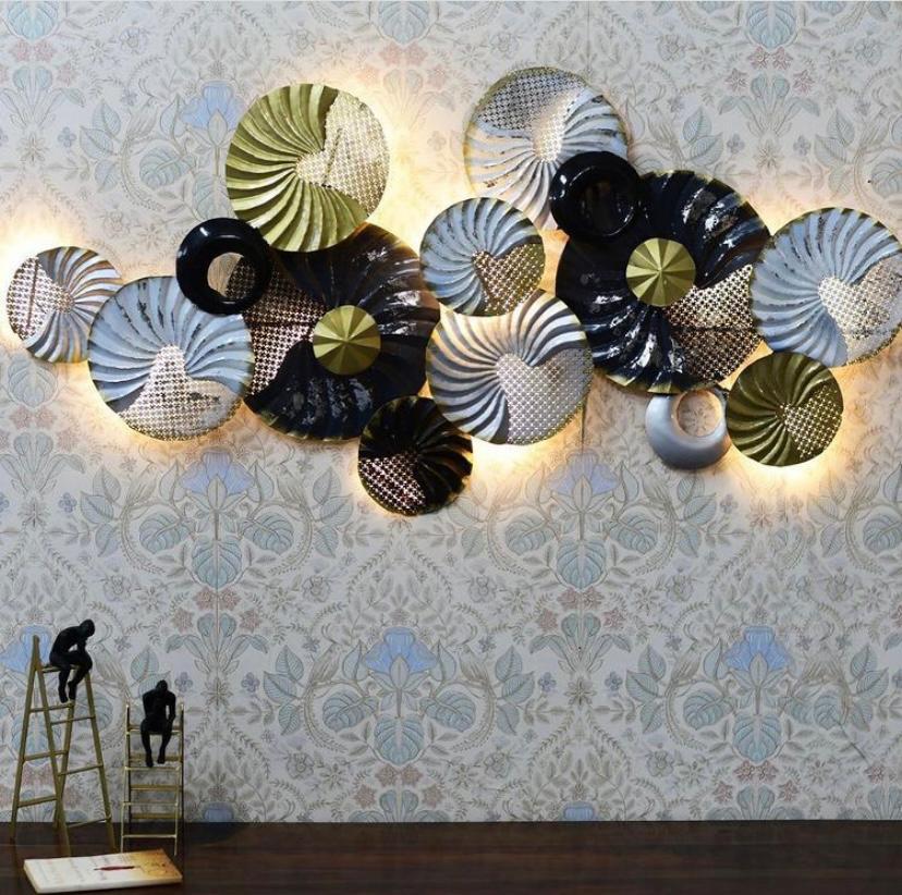 Aaria Gold Black Rings Wall Décor Crafted Out From Metal With LED Tamrapatra