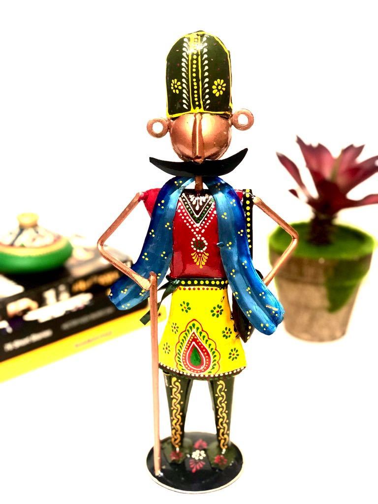 Farmer Man With Agricultural Tools Metal Collectible Tamrapatra - Tamrapatra