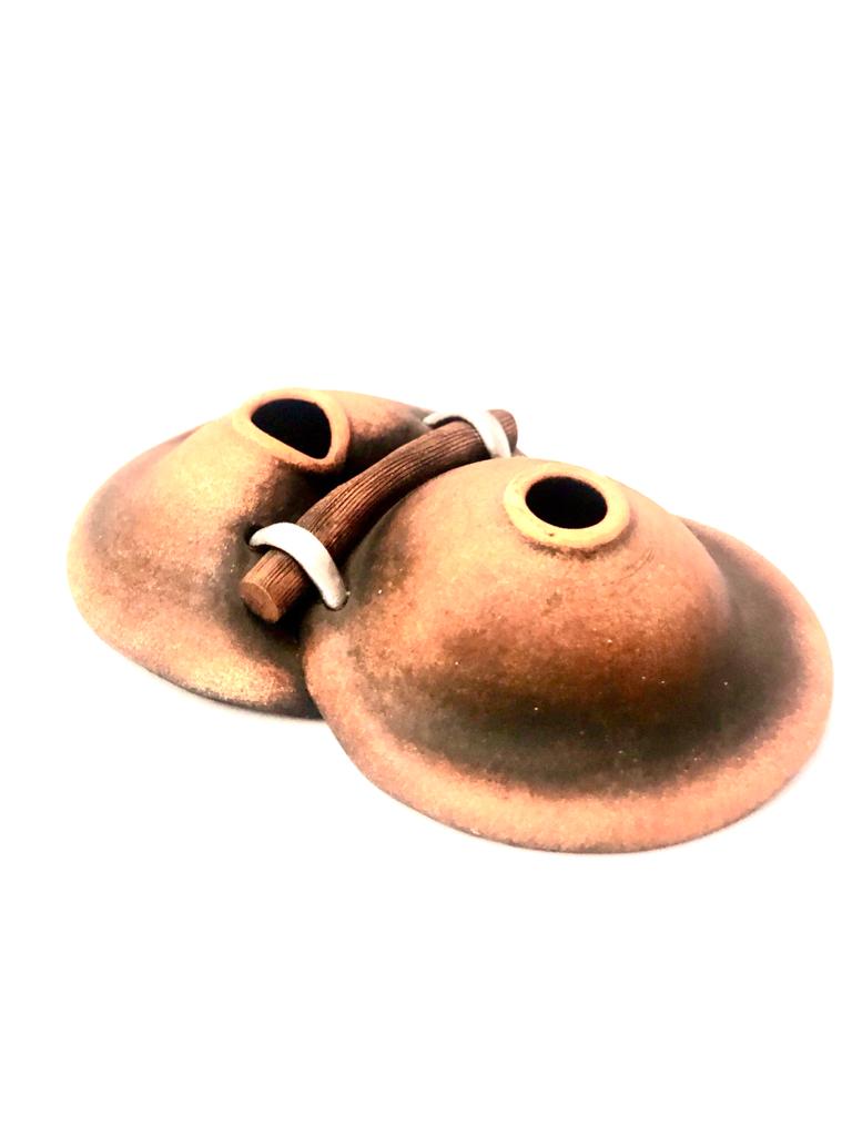 Twin Joint Pots In Exclusive Designs Earthen Clay Naturally Handmade Tamrapatra