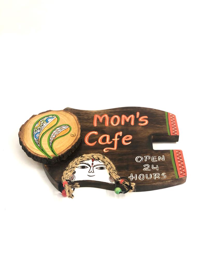 Wooden Kitchen Mom's Café Contemporary Décor By Tamrapatra