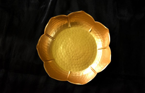 Pots Carving Lotus Beautiful Black & Gold Shades Luxurious Décor Tamrapatra