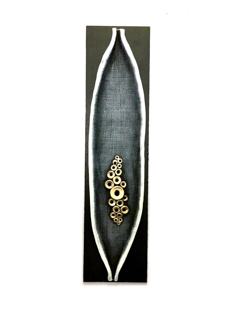 Pebbles On Designer Leaf Exclusive Wall Hangings Terracotta Handmade Tamrapatra