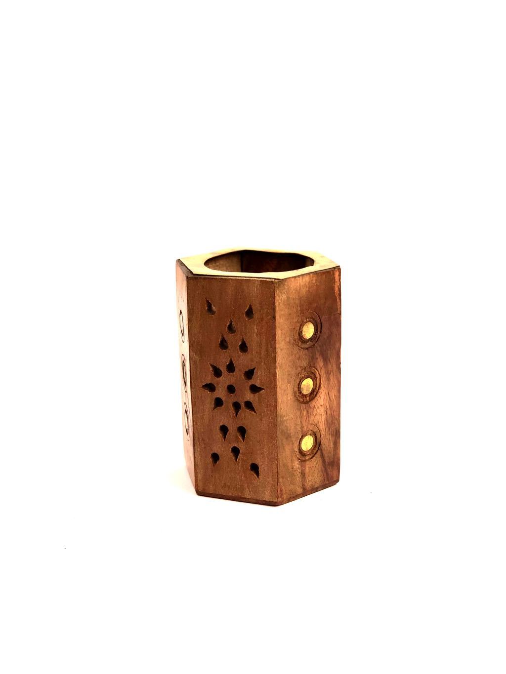 Wooden Carving Pen Stand With Combination Of Brass Strips Tamrapatra