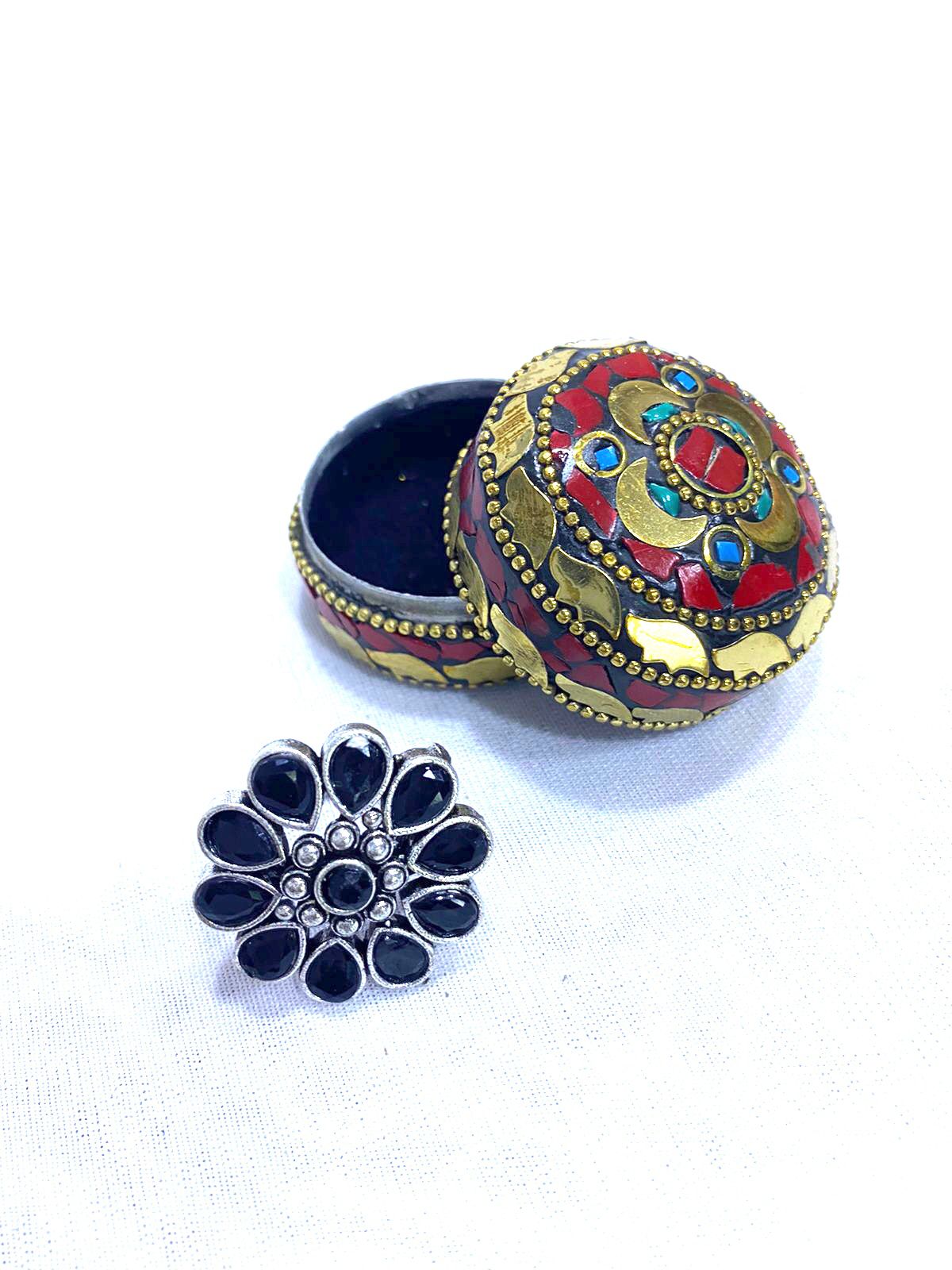 Metal Red & Golden Gemstone Shades Jewelry Box Handcrafted Gifts Tamrapatra