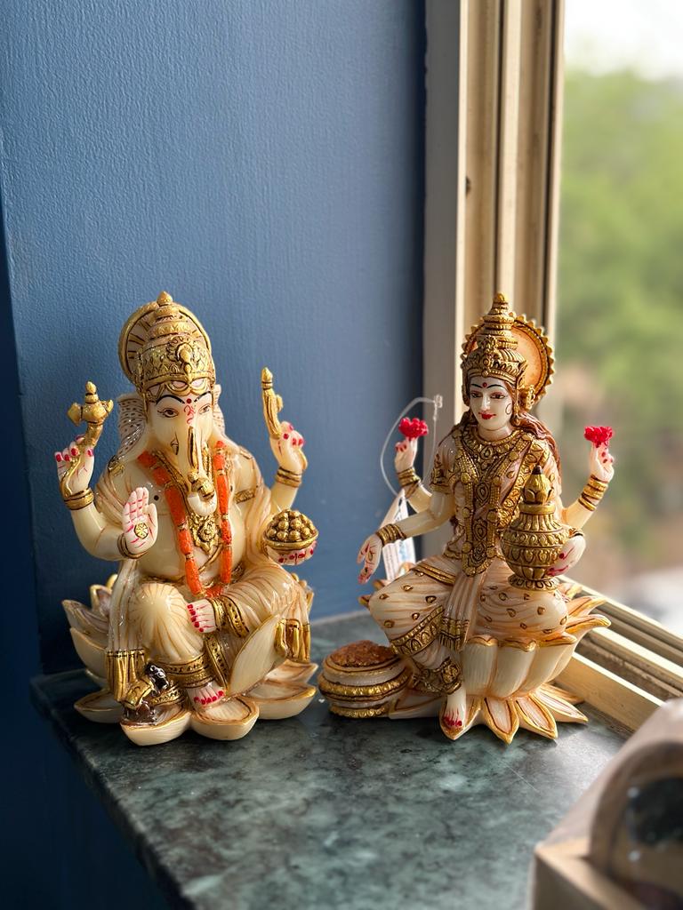 Ganesha Lakshmi Made From Resin Art Hand Painted In Ivory Finish By Tamrapatra