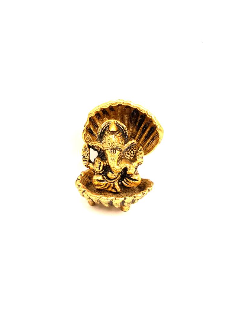 Metal Handicrafts Ganesh In Sea Shell Attractive Home Décor Gifts Tamrapatra