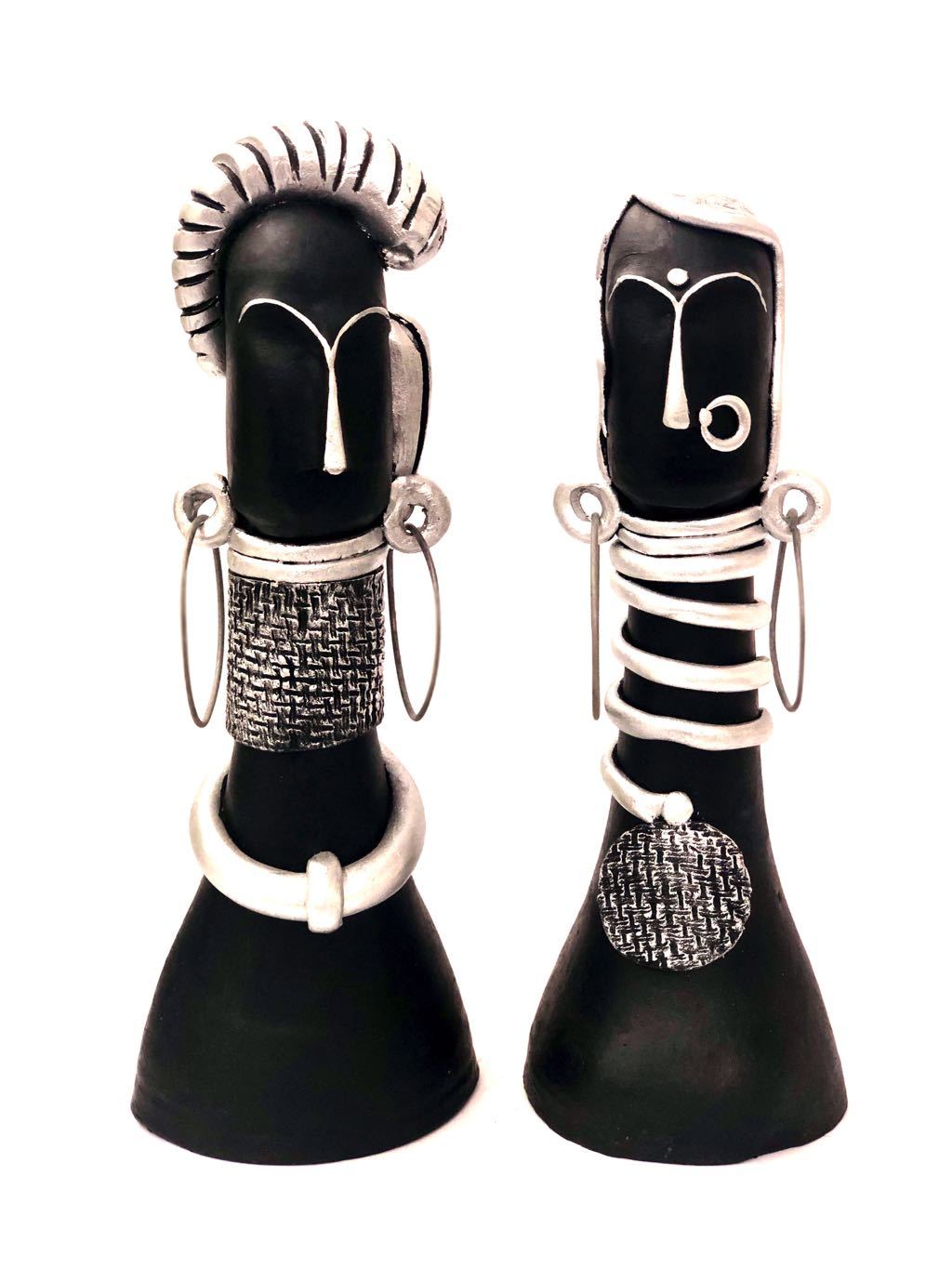 Couple With Exclusive Jewellery Handcrafted Precisely Clay Tamrapatra - Tamrapatra