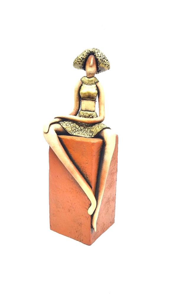 Sculpture Beautiful Lady Sitting Bedroom Living Lounge Home Décor Tamrapatra