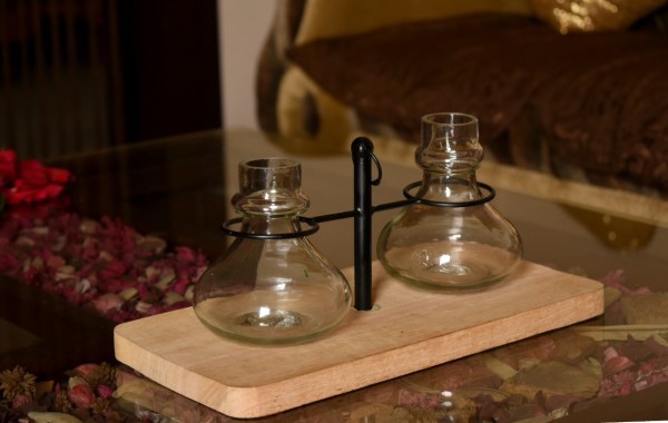 2 Glass Planters On Wooden Stand & Metal Support Indoor Décor Tamrapatra