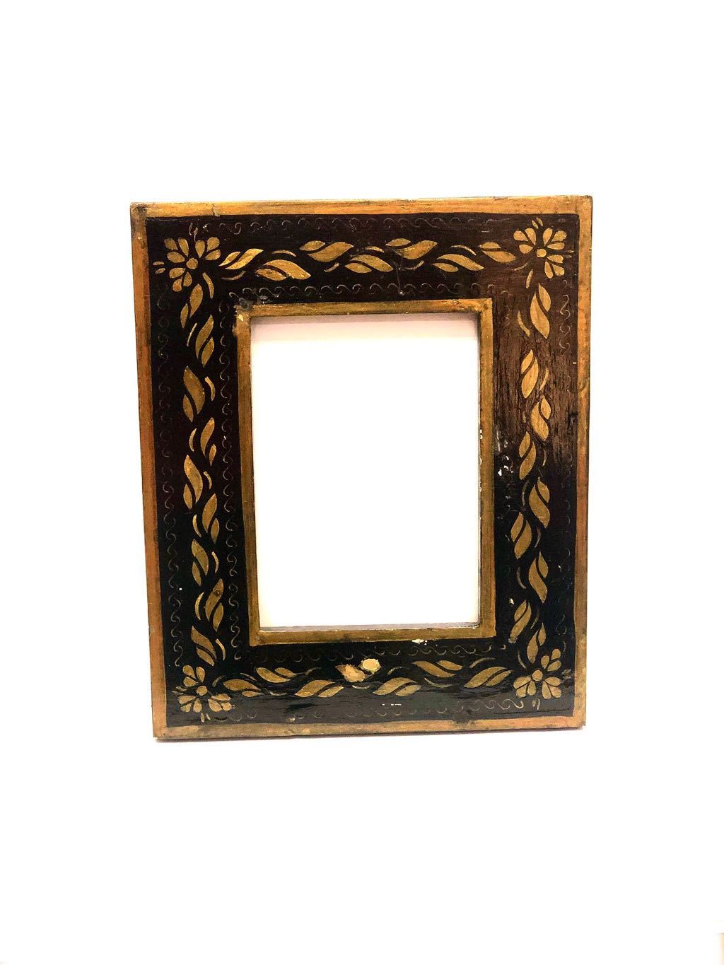 Floral Printed Border With Wide Glass Photo Frame Lovely Gifts Tamrapatra
