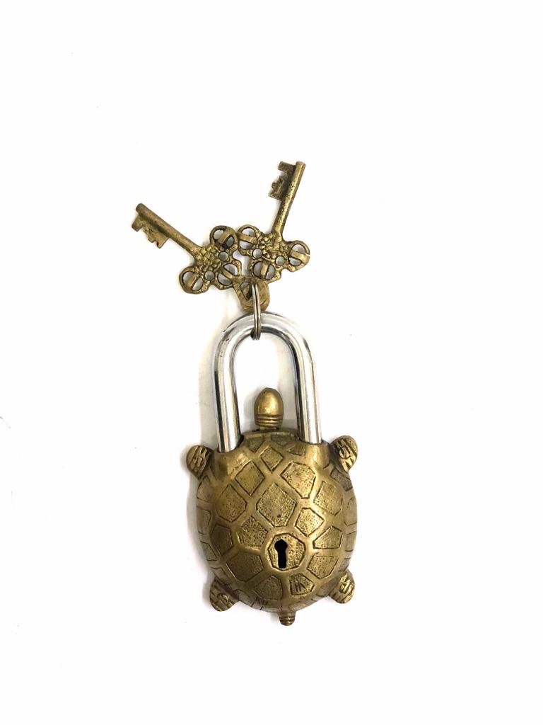 Antique Premium Quality Brass Locks Designed Handicrafts Must Buy Tamrapatra - Tamrapatra