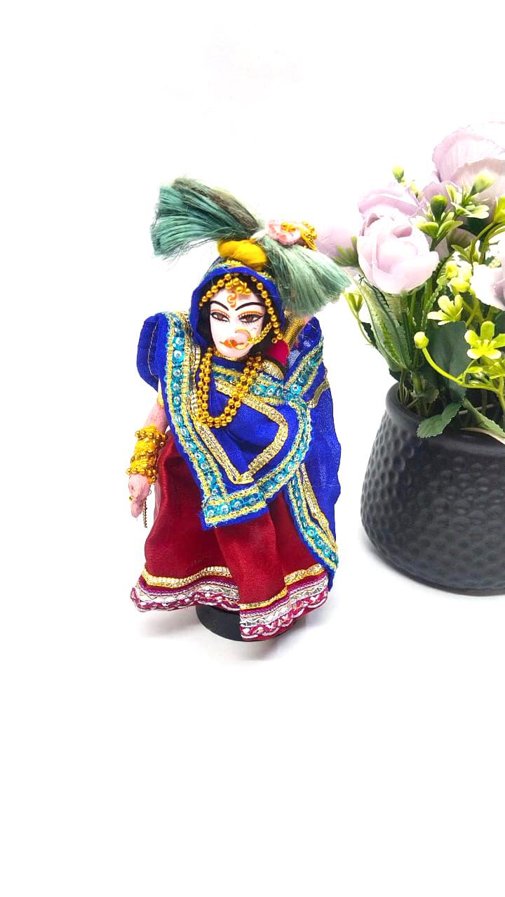 Lady Dolls Carrying Haystack In Traditional Indian Attire Handcrafted Tamrapatra